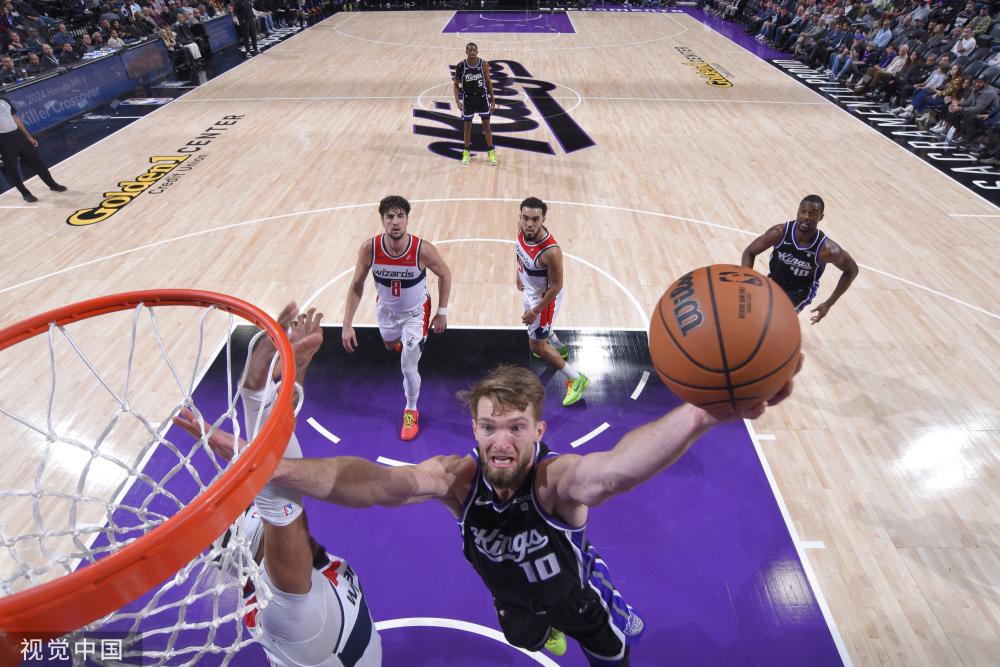 个舞台上 个舞台上