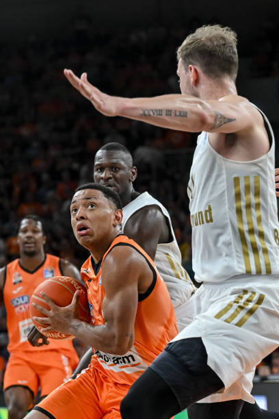 利完美谢幕 利完美谢幕