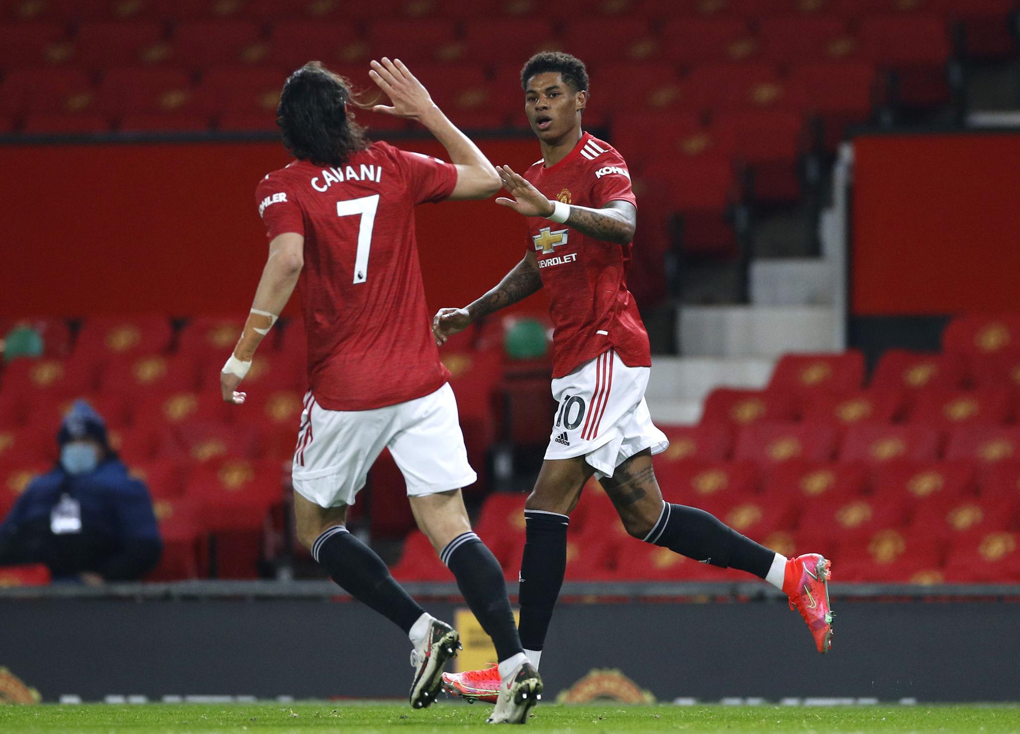 都使他成为 都使他成为